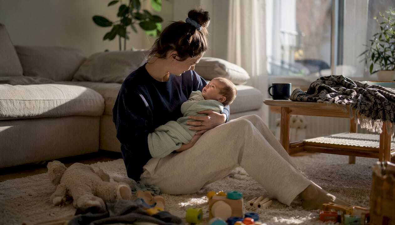 Discover what causes the 4 month sleep regression and learn how to help your baby adjust. Get your family back to restful nights today!
